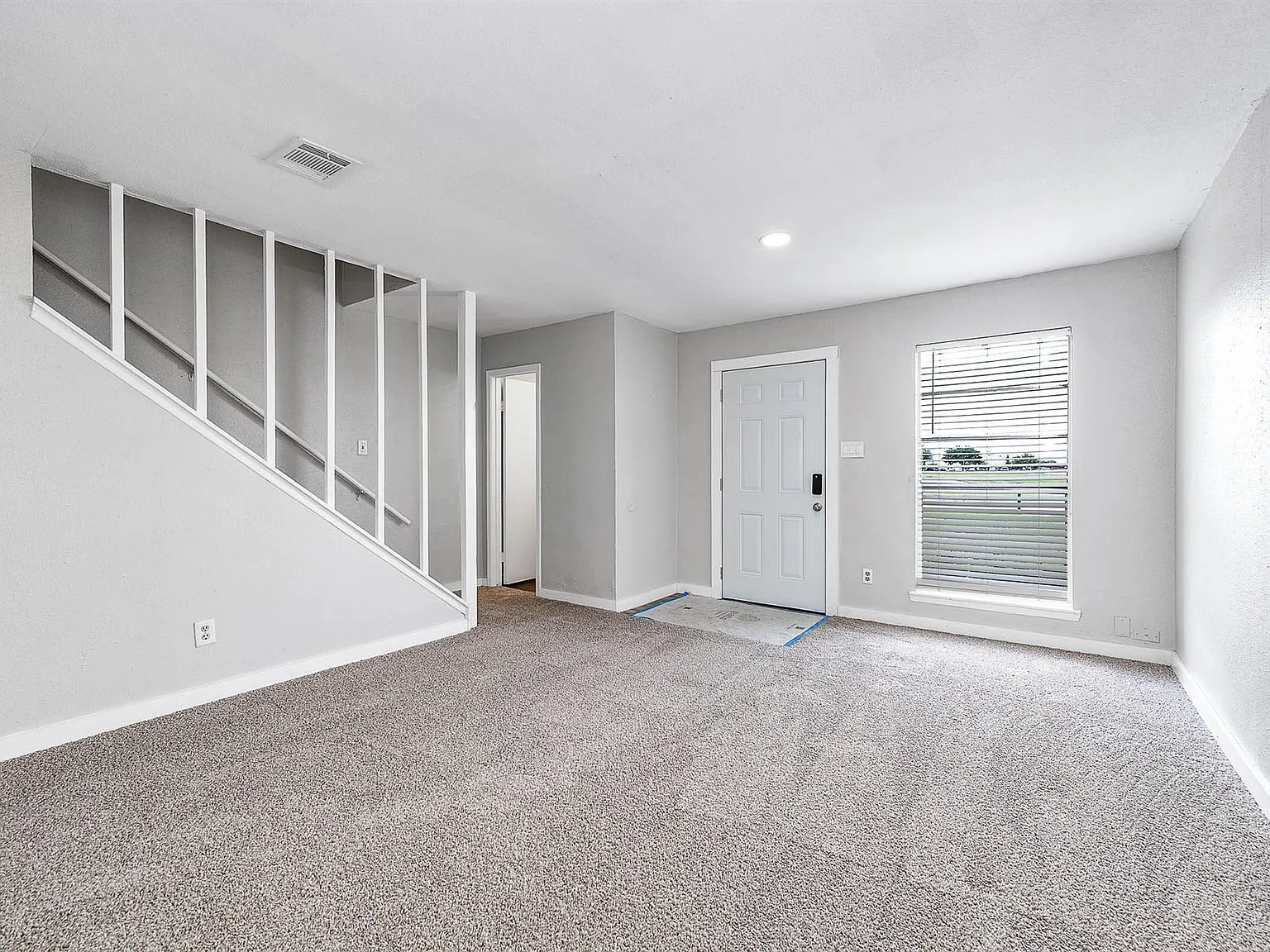 2 bed, 1.5 bath, 1416 sqft, $1,695 — Photo 4