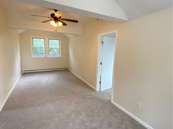 49 Croton Point Ave #C