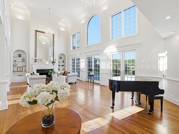 4th image of 261 Magnolia Lake Rd