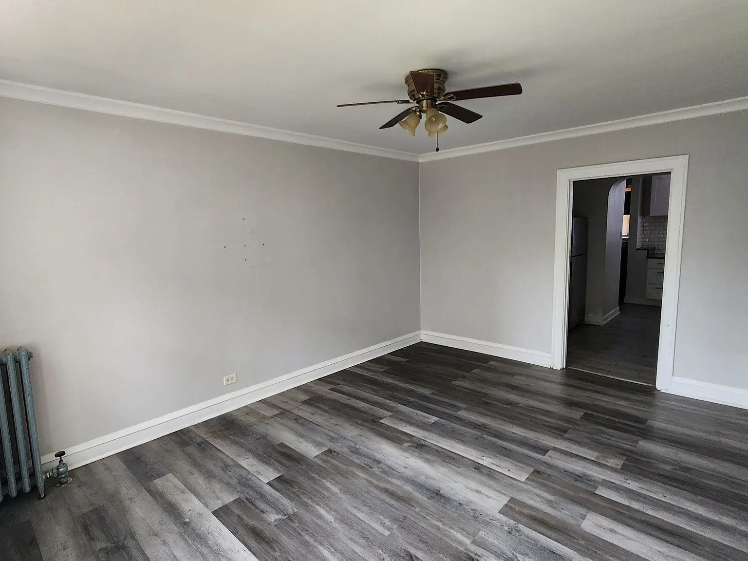 2 bed, 922 sqft, $1,700 — Photo 2