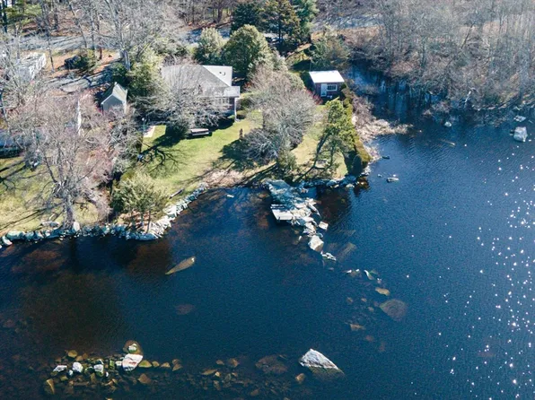 179 Robert St, Westport, MA 02790