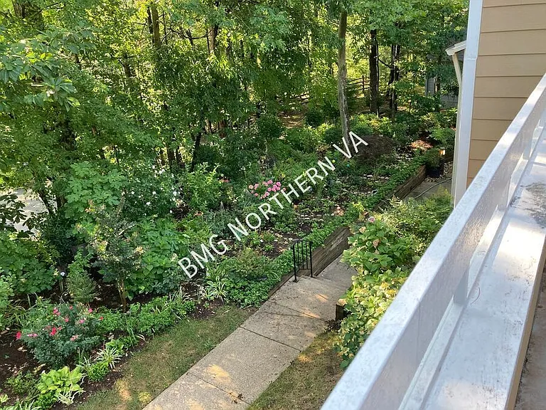 11013 Villaridge Ct #B — Photo 16