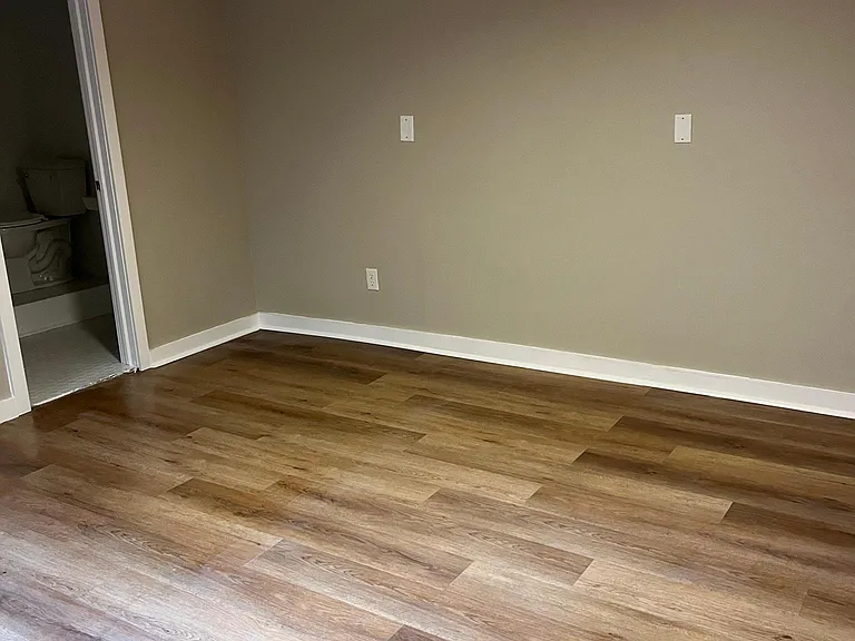 123 2nd St #BASEMENT — Photo 2