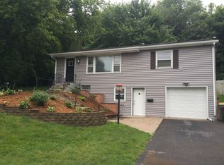 2736 McNair Dr, Robbinsdale, MN 55422