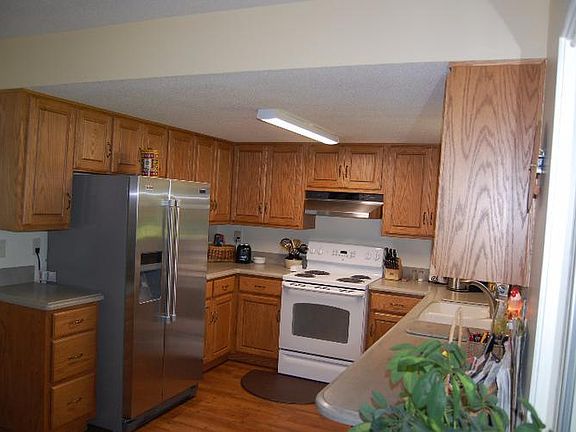 4th image of 5261 Brookway Dr
