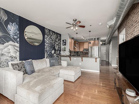 5th image of 1313 S Clarkson Street #305