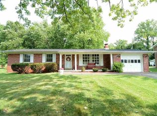 8209 Pine Creek Dr, Evansville, IN 47710