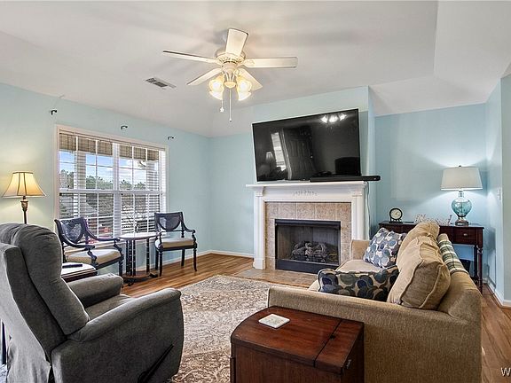 3rd image of 10514 Rolling Valley Dr