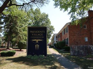 29232 Hoover Rd UNIT 232, Warren, MI 48093