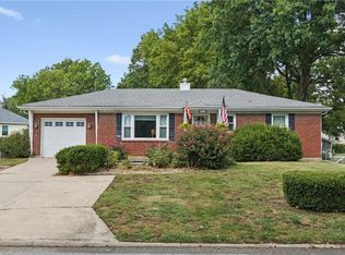 1410 SW Highway Ln, Lees Summit, MO 64081