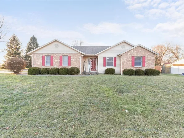 610 Bourbon St, Blanchester, OH 45107