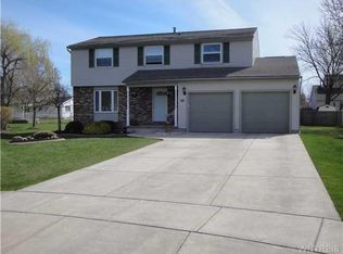 62 Brookpark Dr, Amherst, NY 14228
