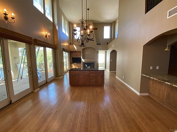 5th image of 4545 Sabine Dr
