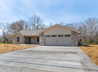 208 Rivers Edge Ln, Sevierville, TN 37876