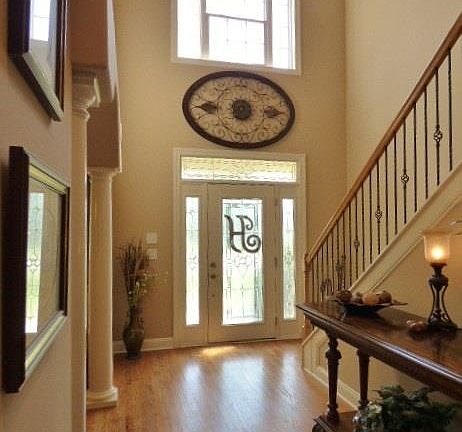 4th image of 233 Bishop Farm Way