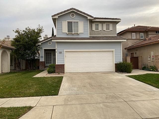 1st image of 33039 Eagle Point Dr