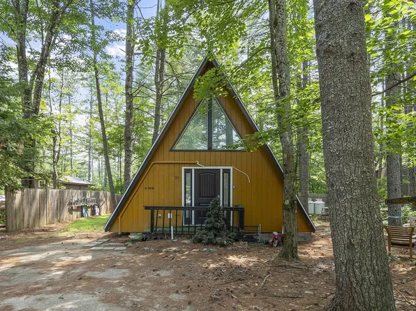 20 Lake Pines Circle, Conway, NH 03813