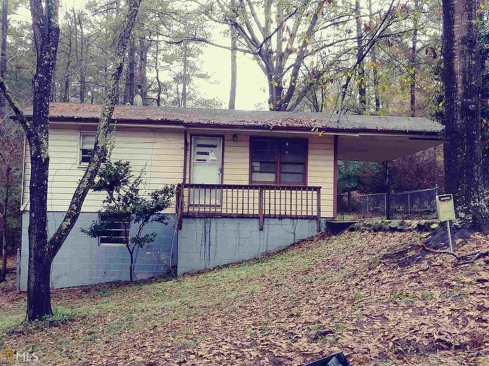 1st image of 2406 Lucas Dr NE