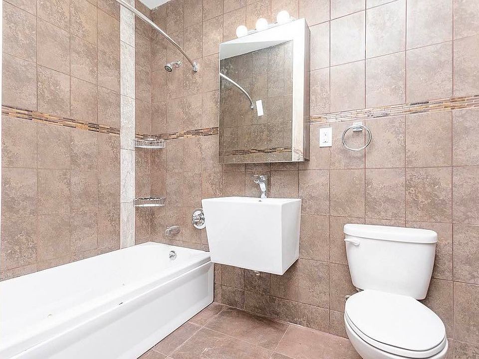 1st image of 28A Lawton St #11