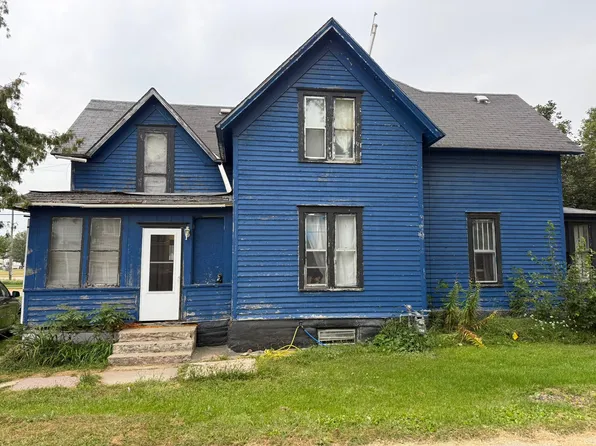 302 Broadway Ave S, New Richland, MN 56072