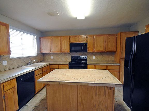 3rd image of 5614 W Catalina Dr