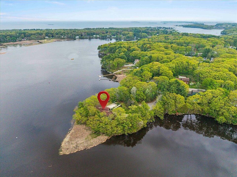 1st image of 22 Crestwood Drive