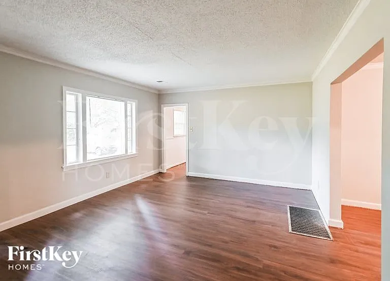 3412 Lucibill Rd — Photo 2