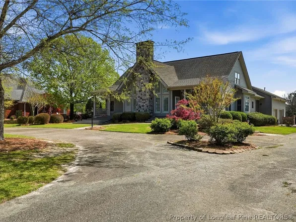 1302 Oakridge Blvd, Lumberton, NC 28358