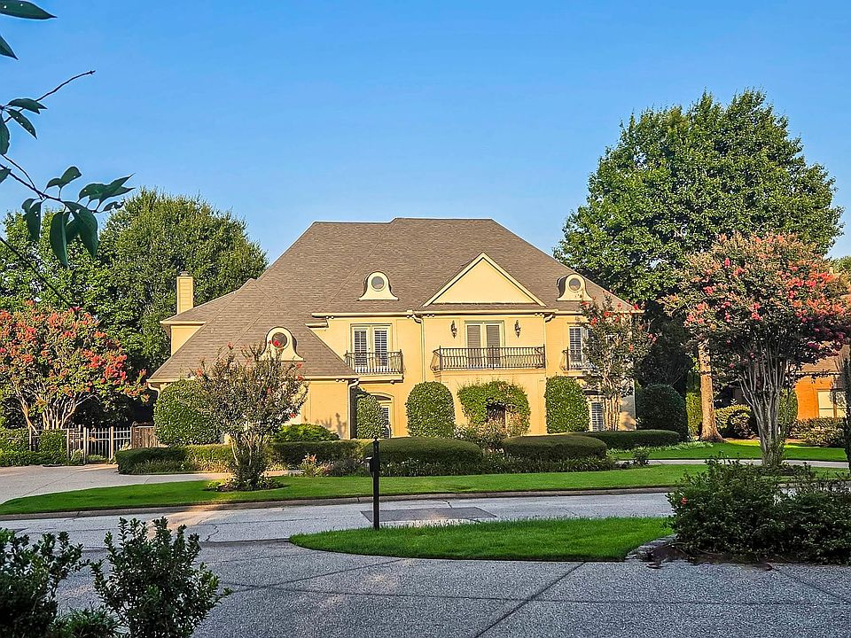 1st image of 3598 Golf Walk Cir E
