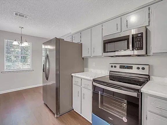 3rd image of 105 NE Shayna Dr