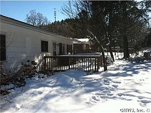 3rd image of 135 Barclay Rd