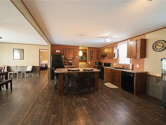 4th image of 77 Lee Road 2199