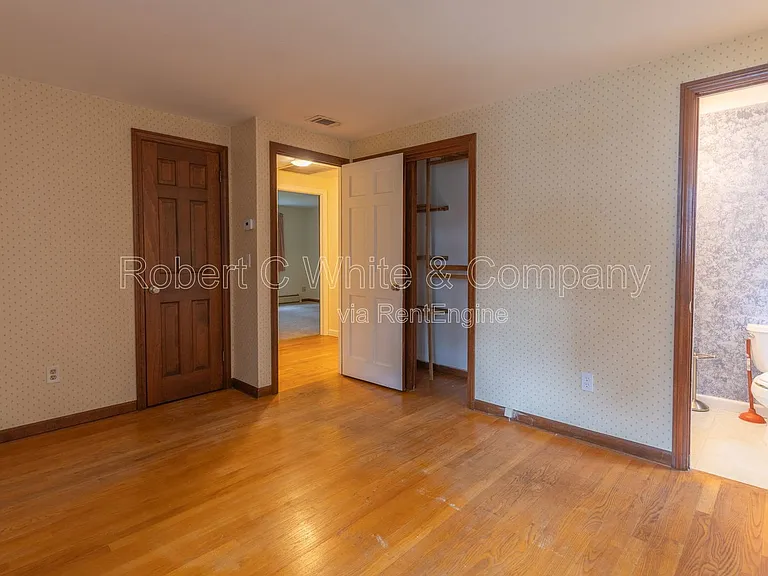 427 Graham Rd — Photo 18
