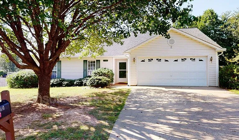 105 Sandpiper Ct — Photo 1