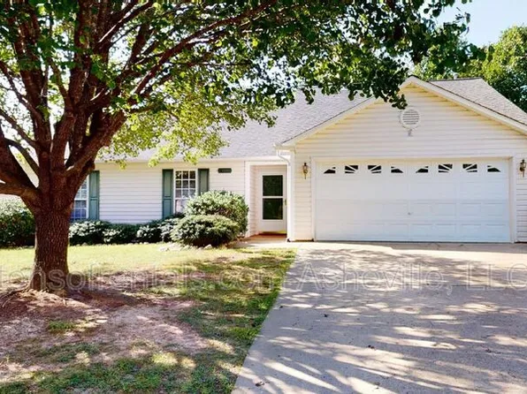 105 Sandpiper Ct, Fletcher, NC 28732
