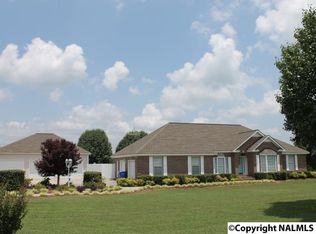 280 Santileon Ln, Rainsville, AL 35986