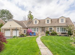 46 Golfview Rd, Ardmore, PA 19003