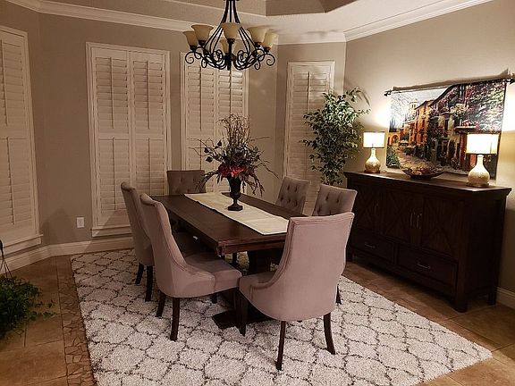 Large dining room!