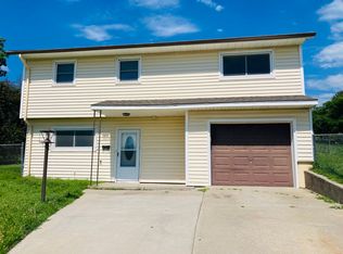 1600 Rockwell Dr, Junction City, KS 66441