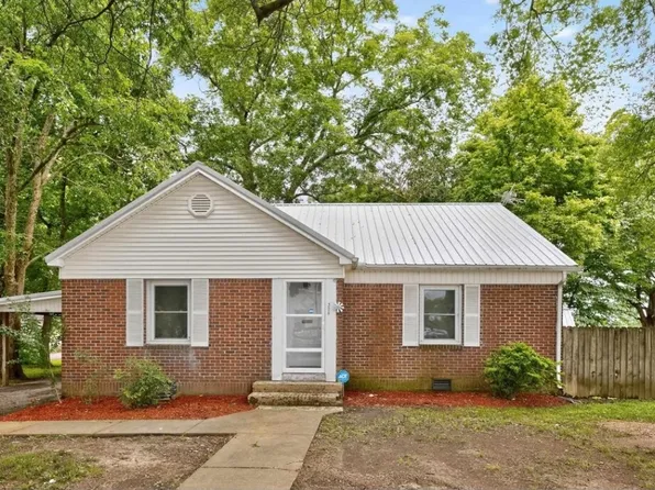 304 S Poplar St, Paris, TN 38242
