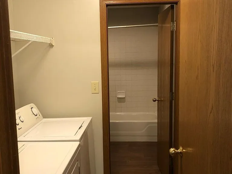 2110 Fincastle Way — Photo 14