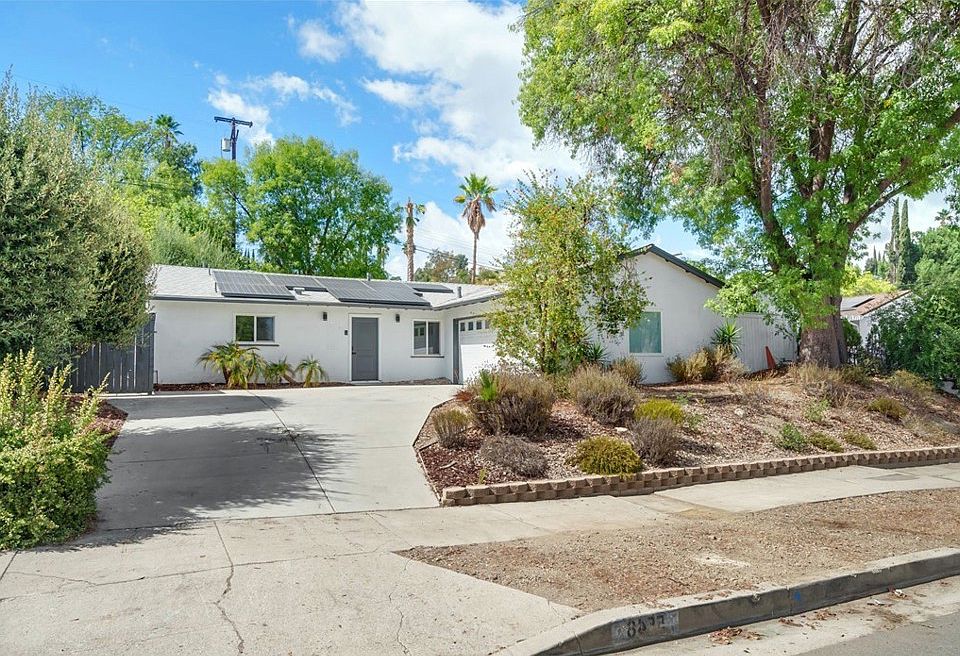 1st image of 20851 Martha St