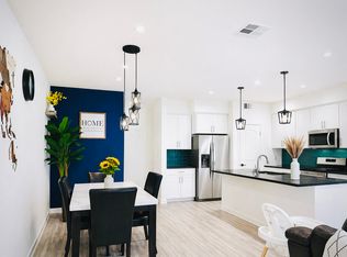 140 Farmhouse Dr #2, Simi Valley, CA 93065