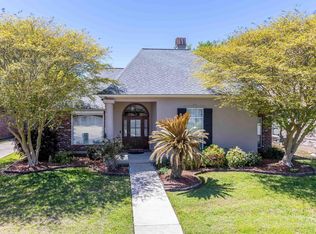 17856 Jefferson Ridge Dr, Baton Rouge, LA 70817