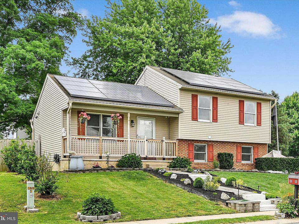 1st image of 101 Foxchase Dr