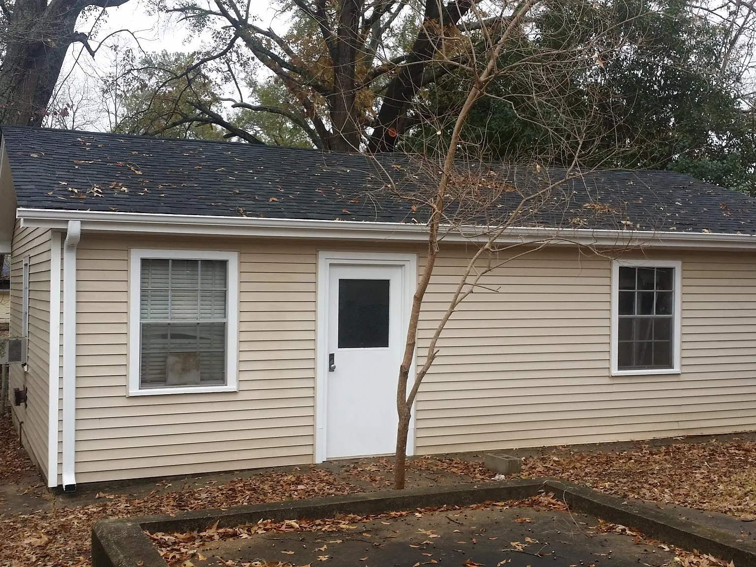 3 bed, 1.5 bath, 1652 sqft, $1,350 — Photo 4