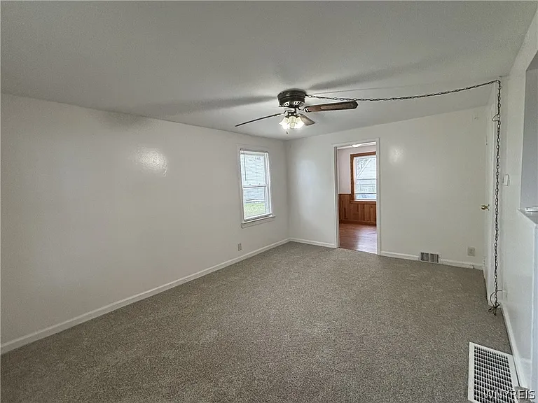 54 Carl Rd — Photo 7