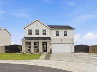 6807 Diamond Springs Dr, Bakersfield, CA 93313