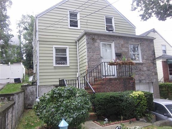 3rd image of 29 Dell Ave
