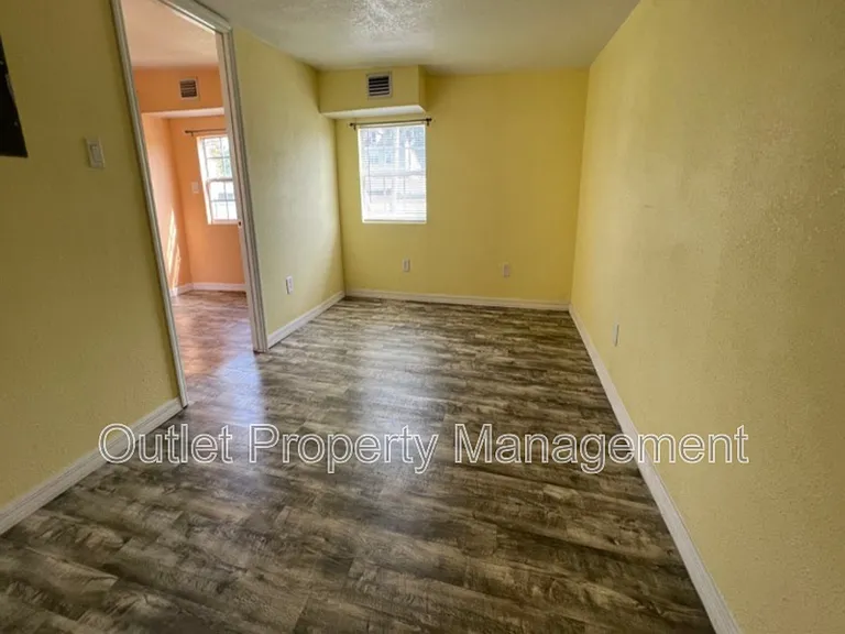 34 S Dean Rd — Photo 9